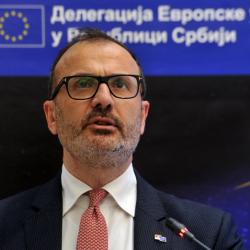 Министарка Кубуровић са шефом Делегације ЕУ у Србији Њ.Е. амбасадором Семом Фабрицијем-3