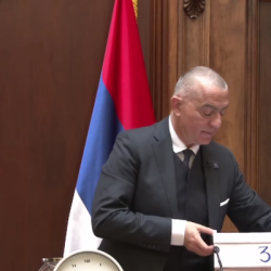 У току је полагање писменог дела пријемног испита XII генерације полазника