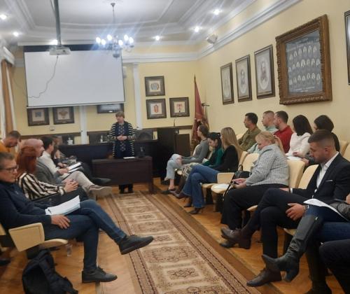 Minors as perpetrators of criminal acts and minors injured by a criminal act