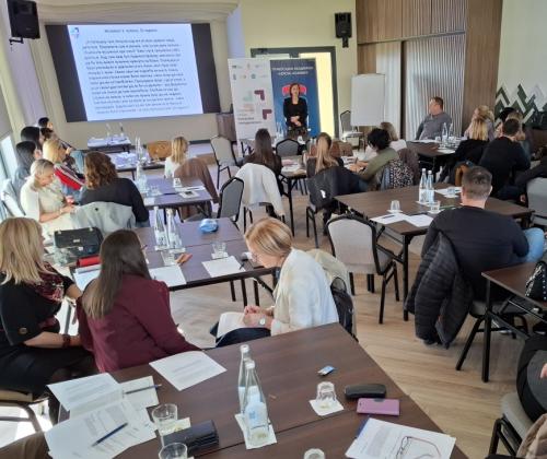 Safety is not a choice: Risk assessment and the role of institutions in preventing violence